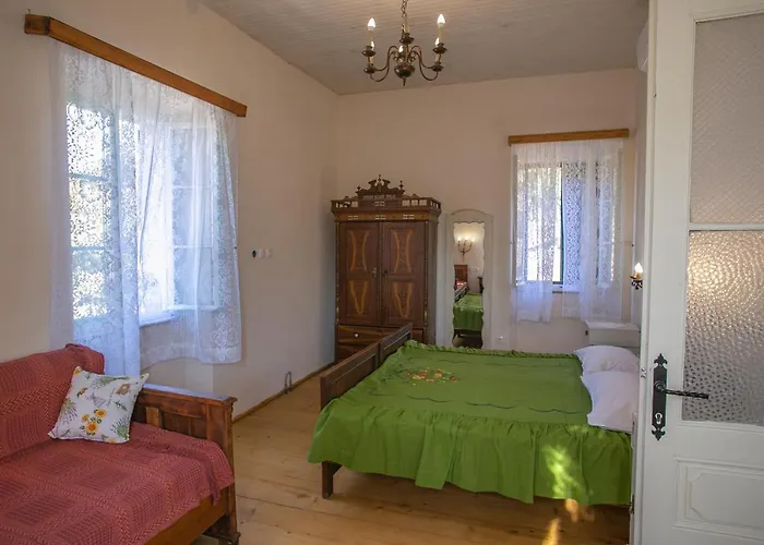 Вилла Terra Arhaica - Authentic House And Traditional Breakfast Vrisnik