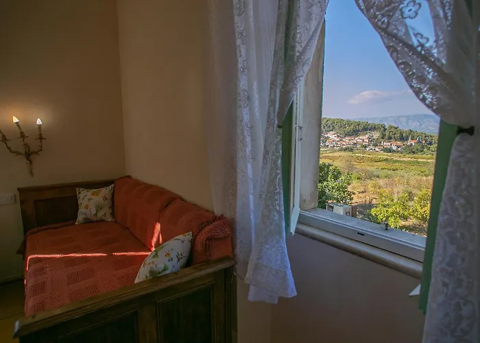 Вилла Terra Arhaica - Authentic House And Traditional Breakfast Vrisnik