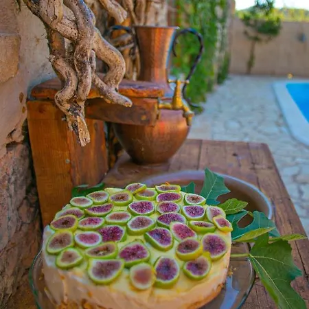 Villa Terra Arhaica - Authentic House And Traditional Breakfast *